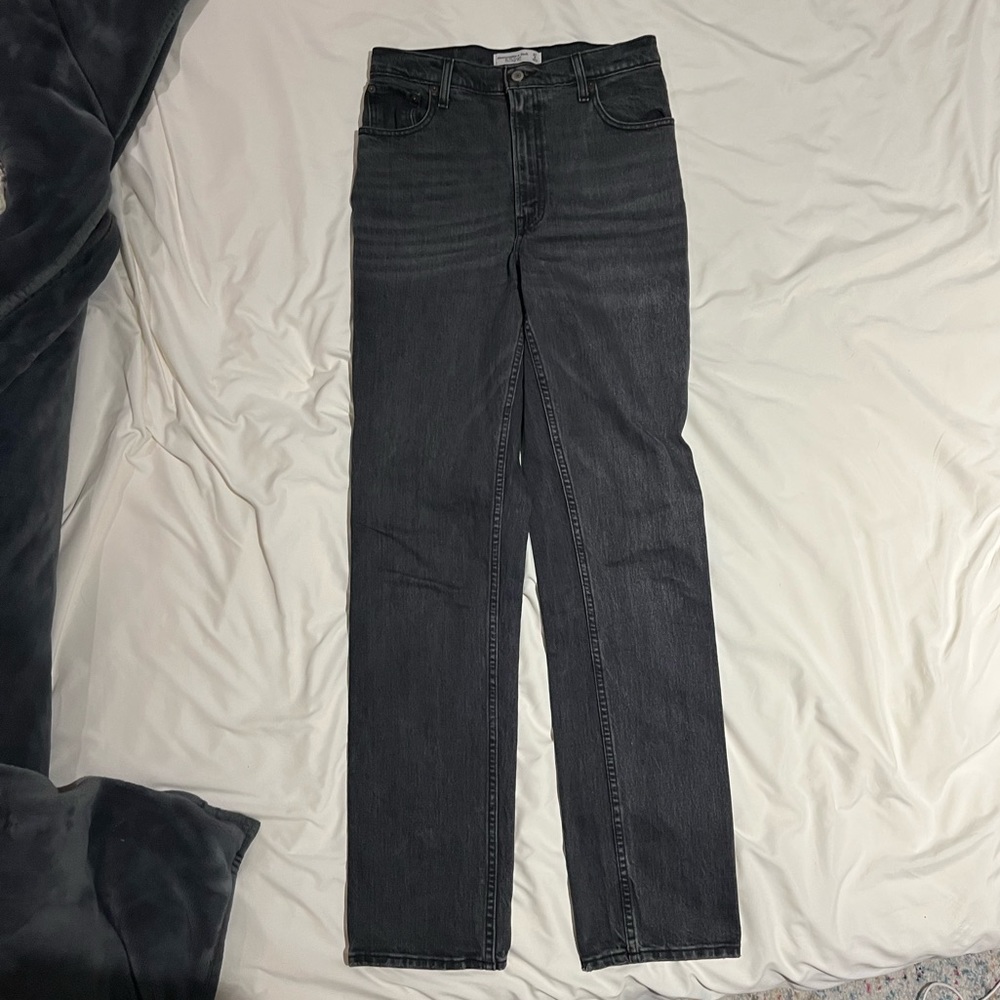 Abercrombie 90’s Straight leg jeans, washed black , size 4L